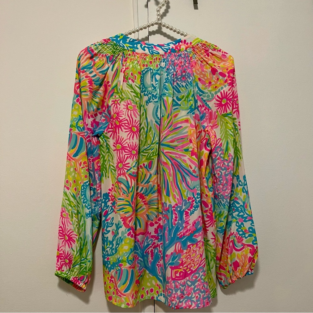 Lilly Pulitzer Mulitcolor Elsa Coral and ocean print blouse size S - Picture 5 of 6